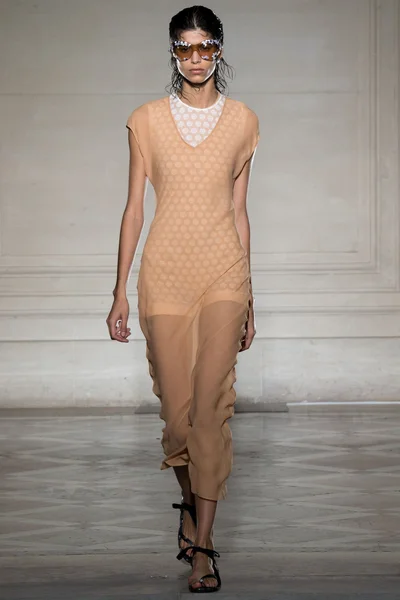 Look 36